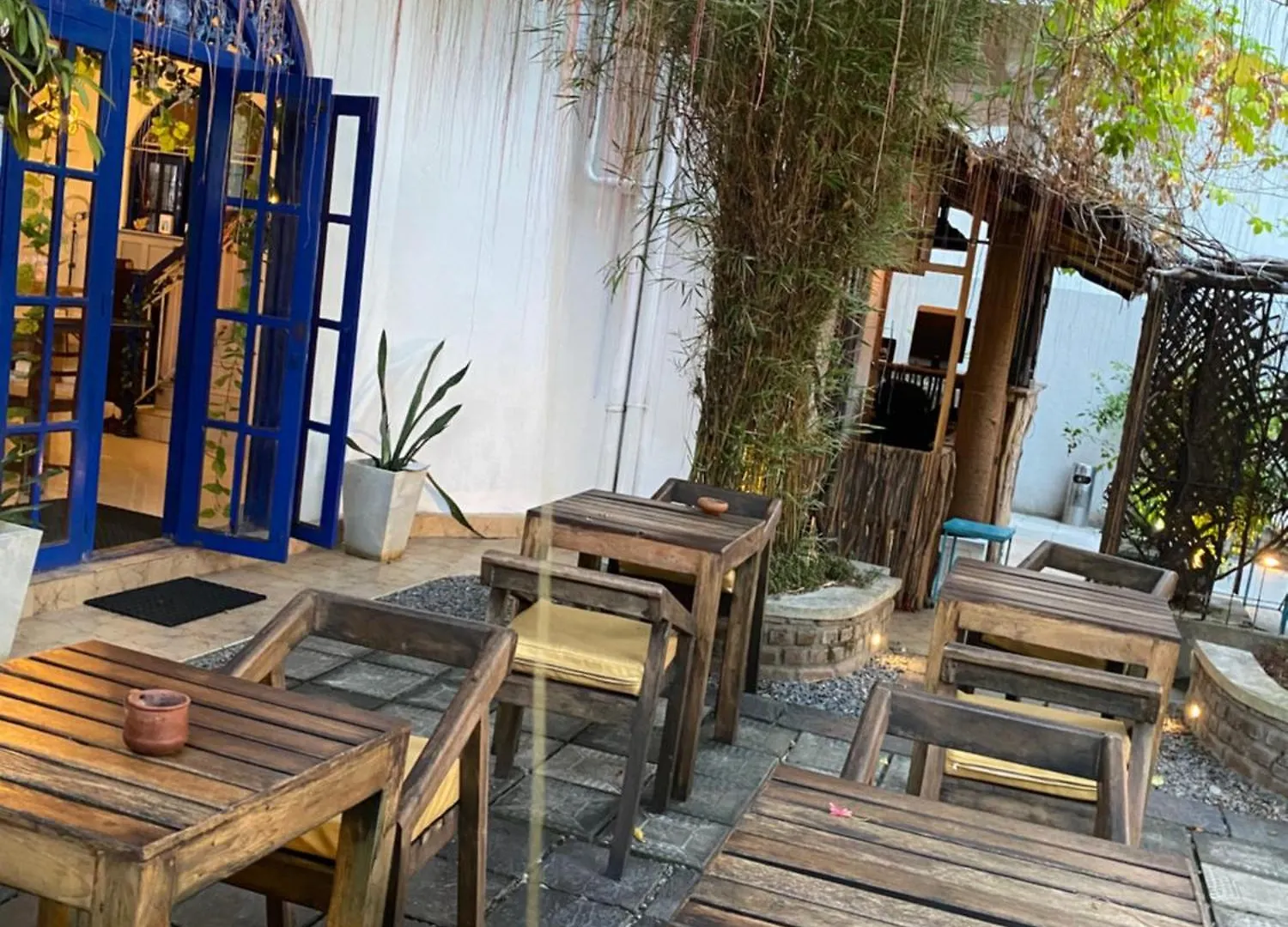 Seconds Hostel - Colombo