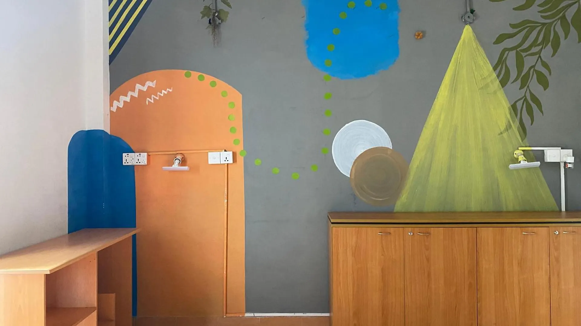 Seconds Hostels Colombo Sri Lanka